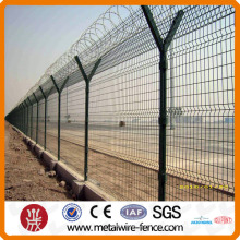 PVC revestido aeroporto cerca / 2x2 Galvanizado soldado Wire Mesh para Fence